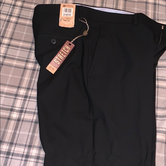 Men’s black dress pants. - Picture 2 of 2